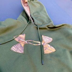 Under Armour Hoodie